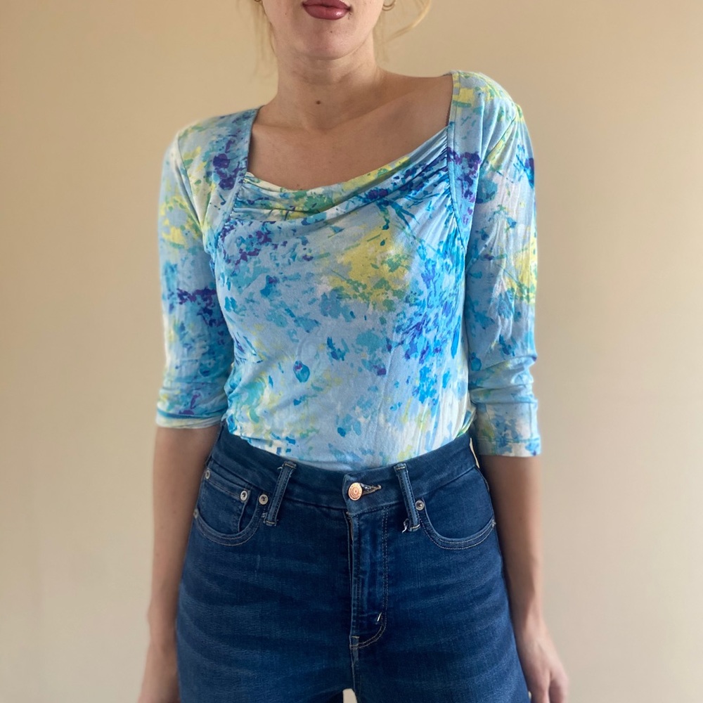 Blue tie dye top
